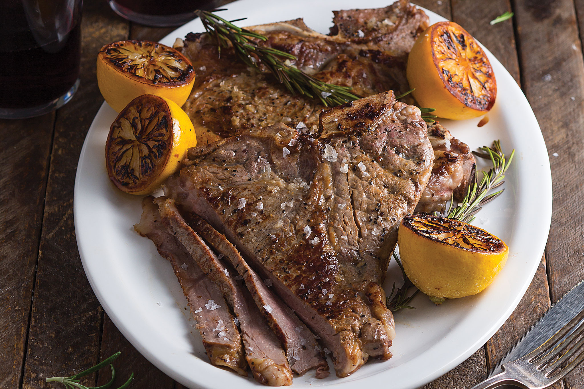 Classic Florentine Steak with Lemon